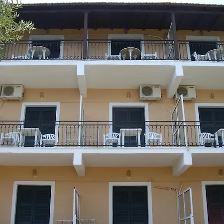 Spiros * Benitses (Corfu)